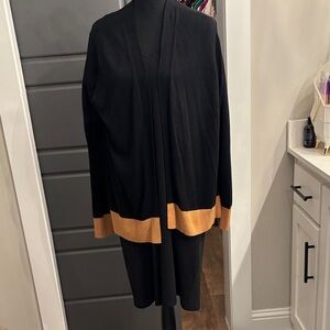 Isaac Mizrahi Black and Tan Cardigan